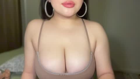 Snapshot of anora_sunny chatting on November 2025 11:31:02 AM Any online show from November 2025 11:31:02 AM