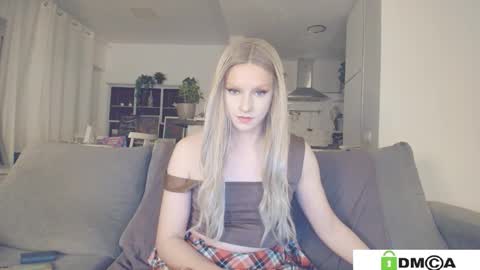 Sexy Ladybug online show from February 2026 10:38:01 AM