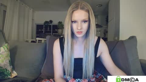 Sexy Ladybug online show from June 2026 10:08:02 AM