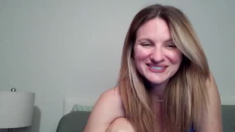 heyitsansley online show from May 2026 01:55:01 AM