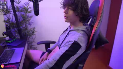 Anthony Buitrago Independent model online show from February 2025 02:20:01 AM