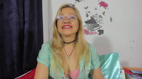 Snapshot of anthonela_mature_ chatting on January 2025 11:08:01 PM anthonela_mature_ online show from January 2025 11:08:01 PM
