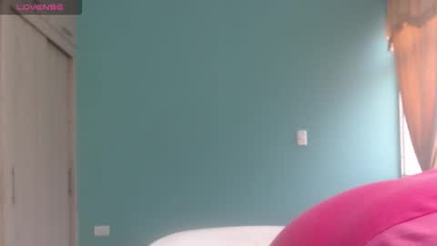 Anthonela Queen online show from December 2025 12:31:02 PM