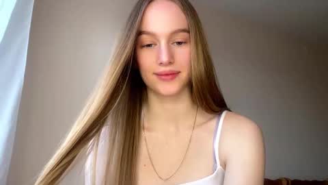 Viktoria online show from March 2026 03:18:01 PM