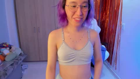 Snapshot of anto_sweet18 chatting on November 2025 08:27:02 PM My birthday is on december 2nd surprise me with a gift from my amazonlist online show from November 2025 08:27:02 PM