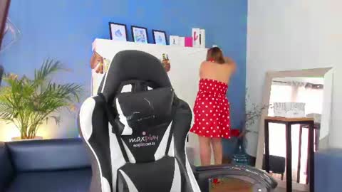 Antonella online show from June 2026 07:12:01 PM