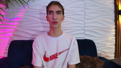 anton__monacu online show from December 2025 11:29:01 AM