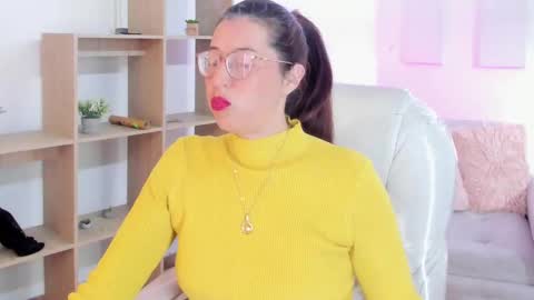 Snapshot of antoneella__ chatting on October 2025 12:03:01 PM Antonella online show from October 2025 12:03:01 PM