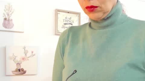 Snapshot of antoneella__ chatting on October 2025 12:07:02 PM Antonella online show from October 2025 12:07:02 PM