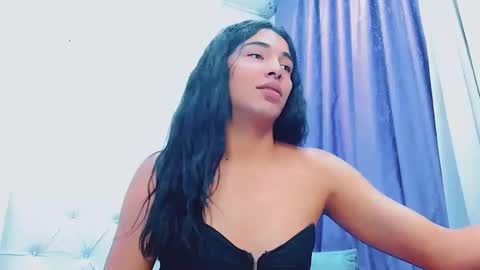 antonela_xx3 online show from May 2026 08:25:01 PM