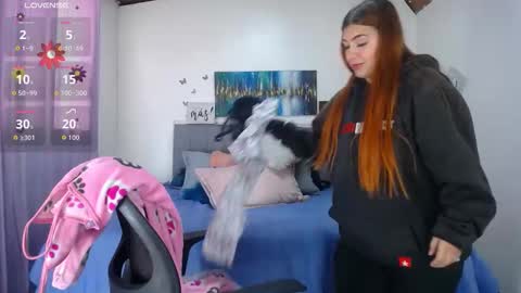 Snapshot of antonella__b chatting on November 2025 01:17:02 PM ANTO online show from November 2025 01:17:02 PM