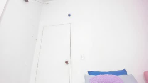 Snapshot of antonella_bonnet_ chatting on February 2025 07:17:02 PM ANTONELLA online show from February 2025 07:17:02 PM