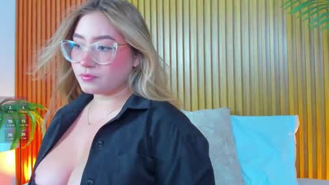 Snapshot of antonella_cutie_ chatting on September 2025 12:29:01 PM A N T O N E L L A online show from September 2025 12:29:01 PM