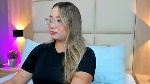 Snapshot of antonella_cutie_ chatting on October 2025 12:38:01 PM A N T O N E L L A online show from October 2025 12:38:01 PM