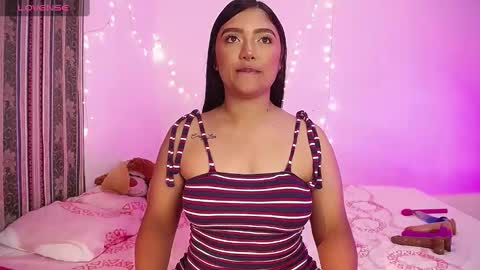 Snapshot of antonella_latin_curvy chatting on January 2025 12:39:02 AM Anne online show from January 2025 12:39:02 AM