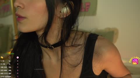 Snapshot of antonella_maitt chatting on December 2024 04:33:02 AM Nell. online show from December 2024 04:33:02 AM