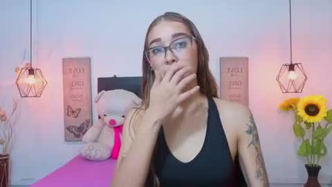Antonella online show from June 2026 12:25:01 PM