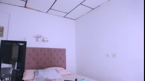 antonella online show from October 2025 09:57:01 PM