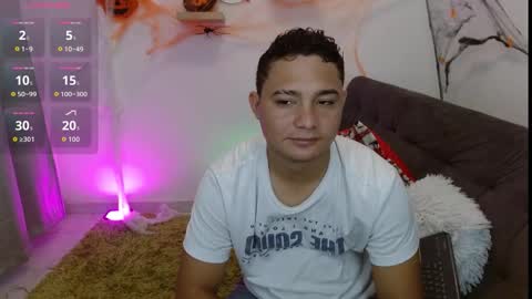 Antonella y Brian online show from October 2025 06:42:01 PM