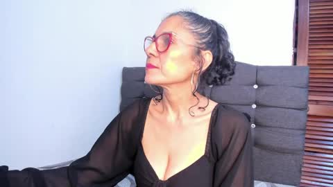 antonella_rizzo01 online show from May 2026 10:48:01 PM