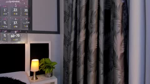 Snapshot of antonellaa_gomez chatting on December 2024 10:25:01 AM Antonellaa online show from December 2024 10:25:01 AM