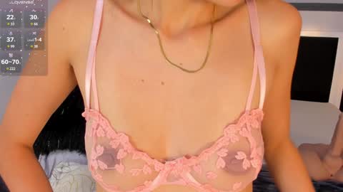 Snapshot of antonellaa_gomez chatting on January 2025 01:43:01 PM Antonellaa online show from January 2025 01:43:01 PM