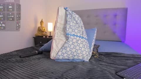 Snapshot of antonellaa_gomez chatting on October 2025 07:45:02 PM Antonellaa online show from October 2025 07:45:02 PM