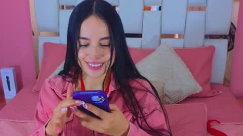 Snapshot of antonellaa_hanks chatting on December 2024 02:01:01 PM online show from December 2024 02:01:01 PM