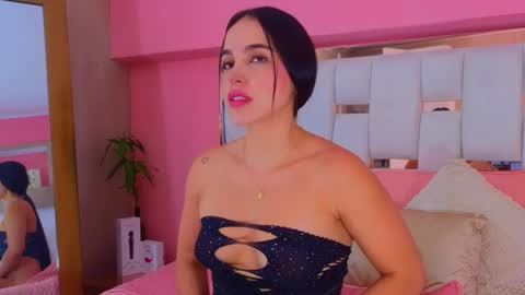 Snapshot of antonellaa_hanks chatting on February 2025 03:12:02 PM online show from February 2025 03:12:02 PM