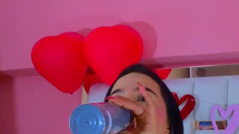 Snapshot of antonellaa_hanks chatting on February 2025 01:28:01 PM online show from February 2025 01:28:01 PM