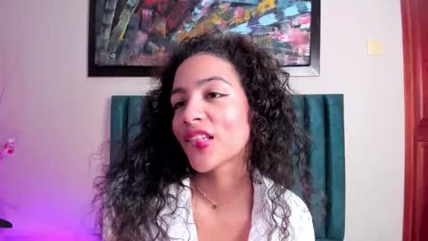 Snapshot of antonellahall_ chatting on November 2025 12:16:02 PM AntonellaHall online show from November 2025 12:16:02 PM