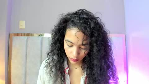 Snapshot of antonellahall_ chatting on November 2025 12:27:02 PM AntonellaHall online show from November 2025 12:27:02 PM