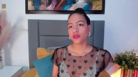 Snapshot of antonellahall_ chatting on November 2025 12:29:02 PM AntonellaHall online show from November 2025 12:29:02 PM