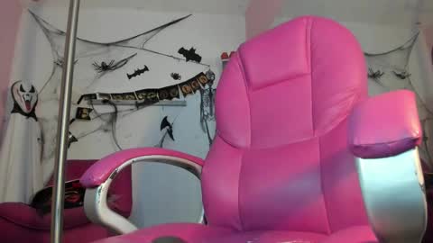 ANTONELLA online show from October 2025 10:15:01 PM