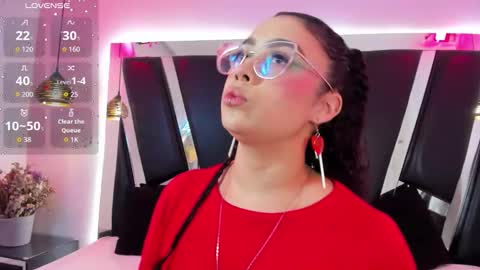 A N T O N E L L E  online show from September 2025 11:37:01 AM