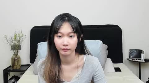 Snapshot of antoniaina chatting on December 2025 11:25:02 AM Aina online show from December 2025 11:25:02 AM