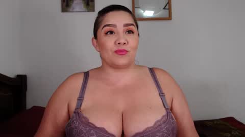 Snapshot of antoniamoreno82 chatting on January 2025 09:06:01 PM antonia online show from January 2025 09:06:01 PM