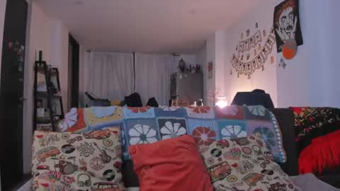 Antonia online show from May 2026 04:08:01 AM