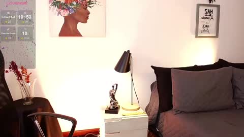 Anto    online show from February 2025 01:21:02 PM