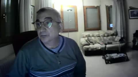 Snapshot of antonio2605 chatting on January 2025 01:20:02 AM Antonio online show from January 2025 01:20:02 AM