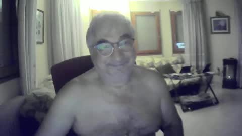 Snapshot of antonio2605 chatting on September 2025 12:54:01 AM Antonio online show from September 2025 12:54:01 AM