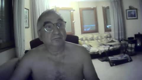 Snapshot of antonio2605 chatting on November 2025 06:30:01 PM Antonio online show from November 2025 06:30:01 PM