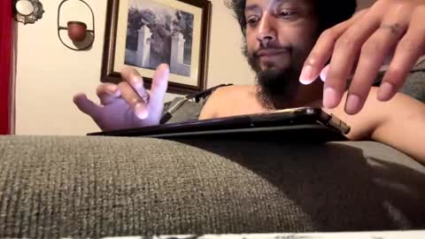 antonio_bugz online show from September 2025 02:22:02 AM