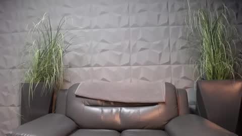 Snapshot of antoniovalentinidiamond chatting on December 2024 07:54:01 PM HI My name is Antonio online show from December 2024 07:54:01 PM