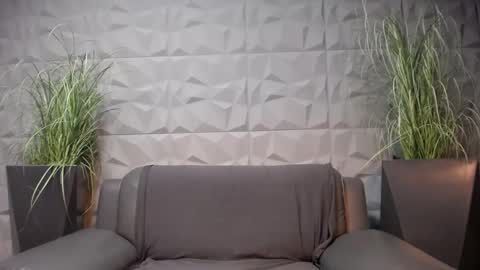 Snapshot of antoniovalentinidiamond chatting on January 2025 07:58:02 PM HI My name is Antonio online show from January 2025 07:58:02 PM