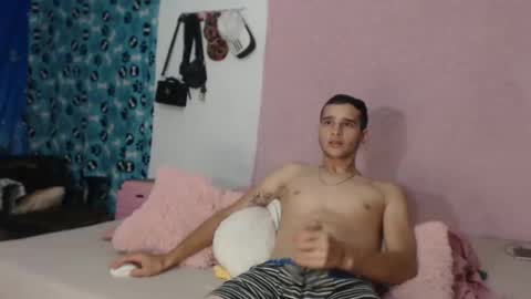 Snapshot of antony_2024 chatting on February 2025 05:18:02 AM karol y antony online show from February 2025 05:18:02 AM