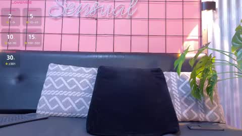 Juan Camilo online show from April 2026 07:22:01 PM