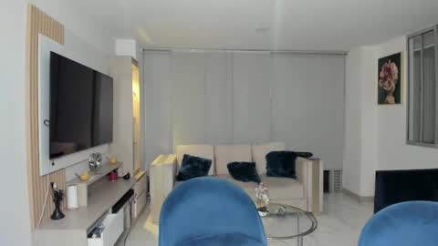 Maria Antonia online show from May 2026 12:05:01 AM