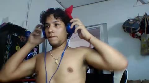 Snapshot of anuardhm chatting on November 2025 02:28:01 PM AnuarDHM online show from November 2025 02:28:01 PM