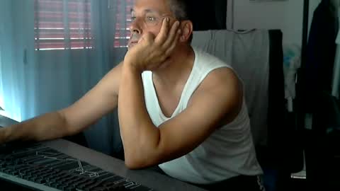 anukfartboy online show from June 2026 06:03:01 PM